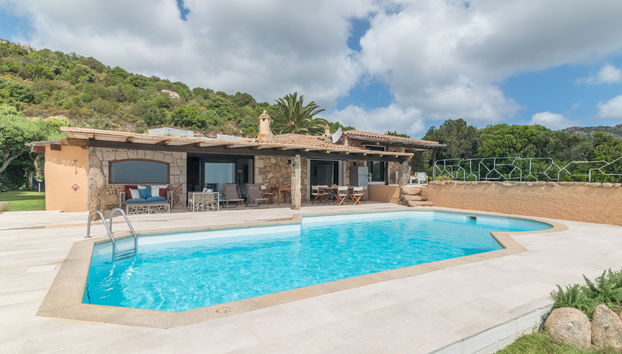 Casa con 5 camere da letto a Arzachena con piscina privata e giardino - Foto 3