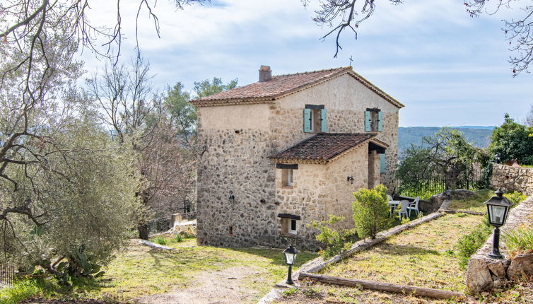 Photo 1 - Maison de 2 chambres à Tourrettes avec jardin