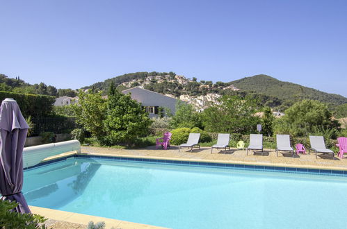 Photo 21 - Appartement de 2 chambres à Saint-Cyr-sur-Mer avec piscine et jardin