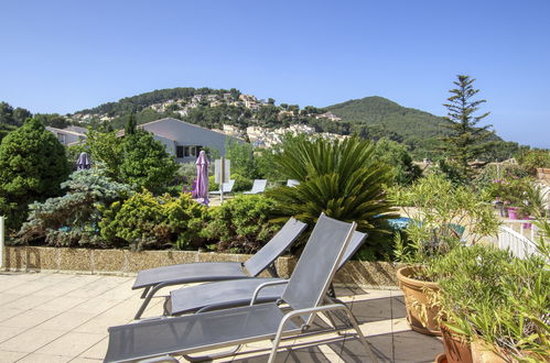 Photo 15 - Appartement de 2 chambres à Saint-Cyr-sur-Mer avec piscine et vues à la mer