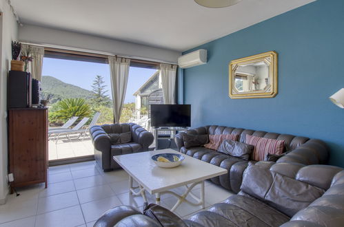 Foto 6 - Apartamento de 2 quartos em Saint-Cyr-sur-Mer com piscina e jardim