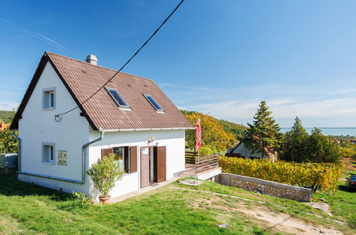 Foto 2 - Haus mit 2 Schlafzimmern in Felsőörs mit garten und terrasse