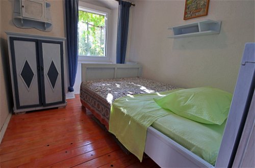 Foto 15 - Casa de 3 quartos em Milna com jardim e vistas do mar