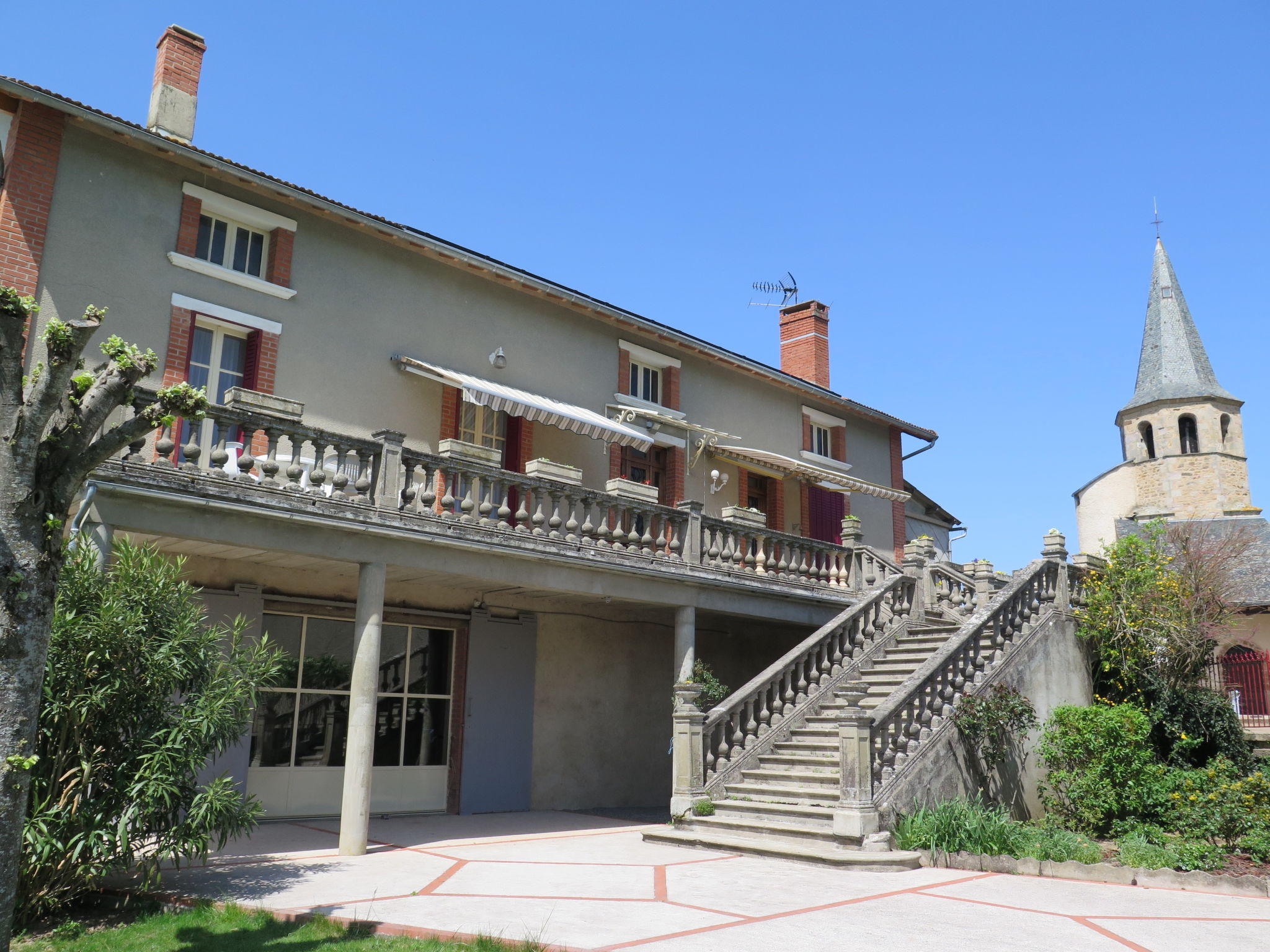 Foto 18 - Casa de 3 quartos em Lacapelle-Ségalar com piscina privada e jardim