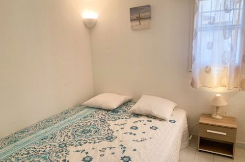 Photo 21 - Maison de 1 chambre à Agde avec piscine et vues à la mer