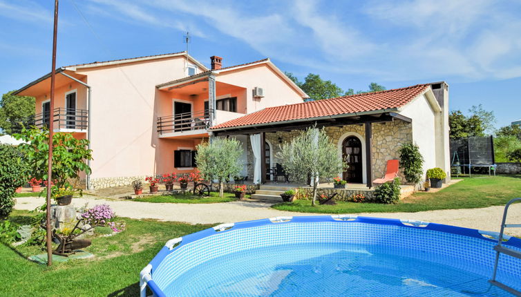 Photo 1 - Maison de 1 chambre à Kanfanar avec piscine privée et jardin