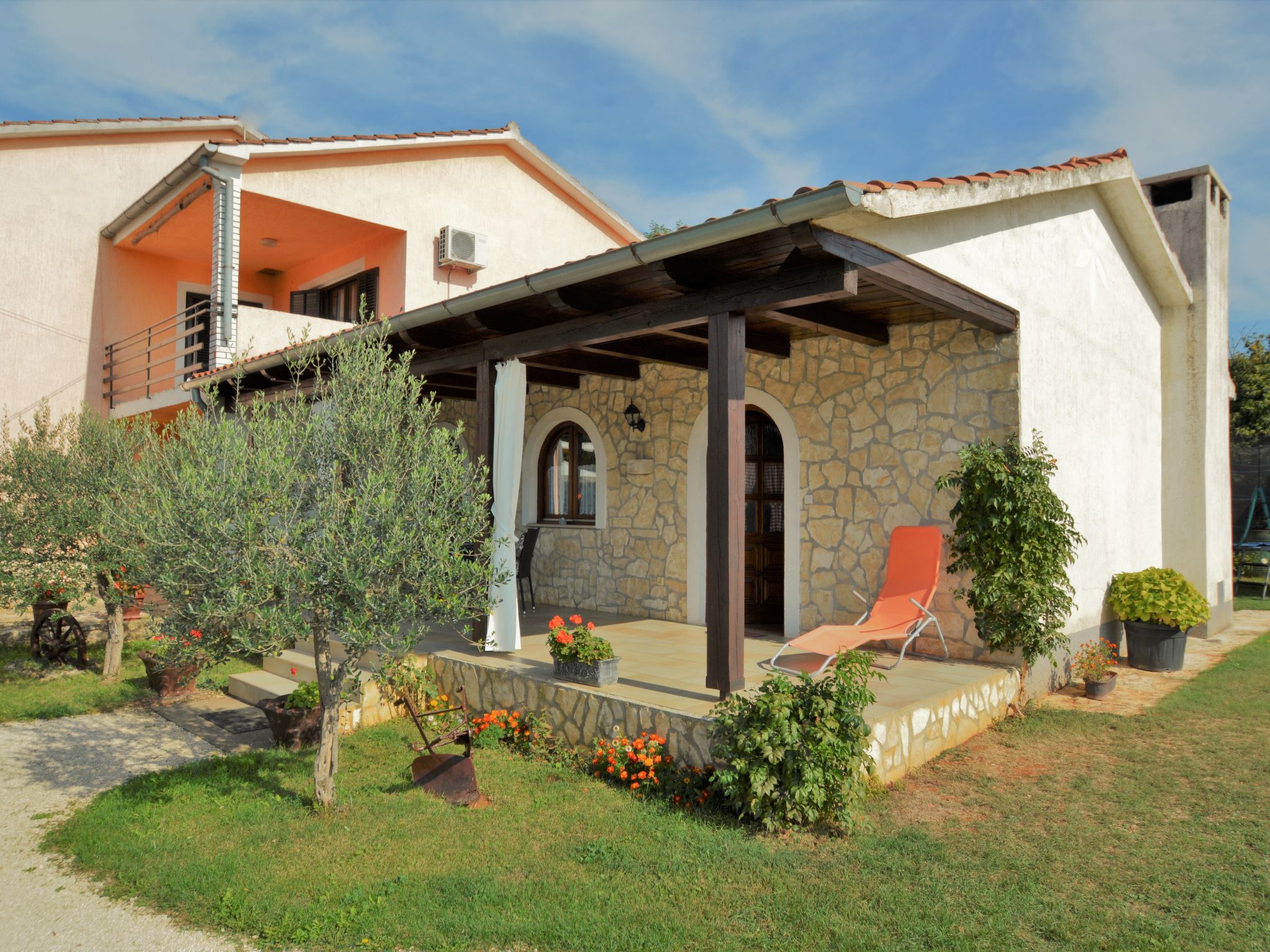 Photo 6 - Maison de 1 chambre à Kanfanar avec piscine privée et vues à la mer