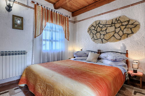Foto 30 - Casa de 1 quarto em Kanfanar com piscina e jardim