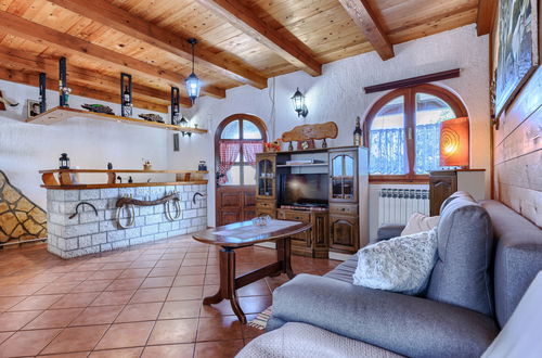 Foto 5 - Casa de 1 quarto em Kanfanar com piscina e jardim