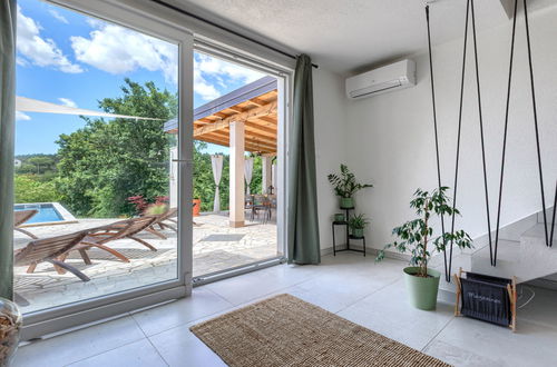 Foto 10 - Casa con 2 camere da letto a Cerovlje con piscina privata e giardino