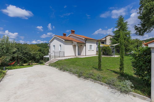 Foto 38 - Casa de 2 quartos em Cerovlje com piscina privada e terraço