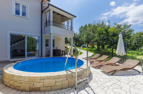 Foto 1 - Casa con 2 camere da letto a Cerovlje con piscina privata e giardino