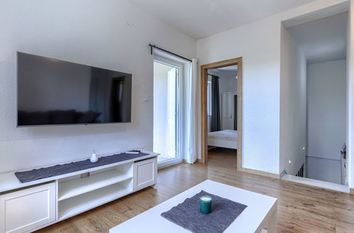 Foto 35 - Casa con 2 camere da letto a Cerovlje con piscina privata e giardino