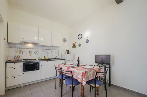 Photo 20 - 2 bedroom Apartment in Viareggio with terrace and sea view