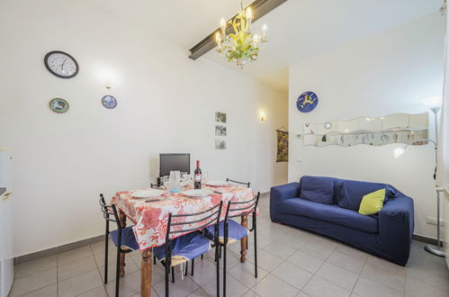 Photo 21 - 2 bedroom Apartment in Viareggio with terrace