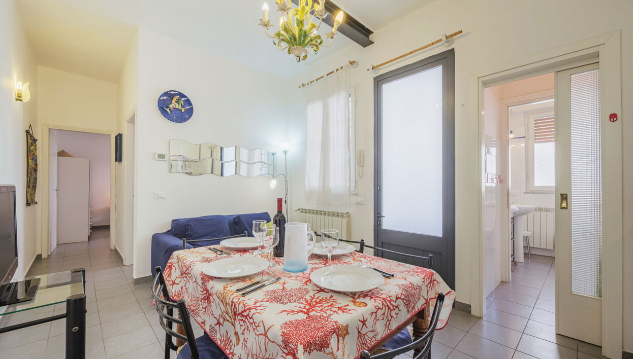 Apartment mit 2 Schlafzimmern in Viareggio mit terrasse - Foto 1