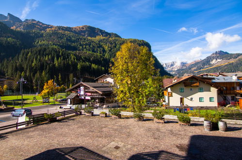 Foto 5 - Appartamento con 1 camera da letto a Canazei con terrazza e vista sulle montagne