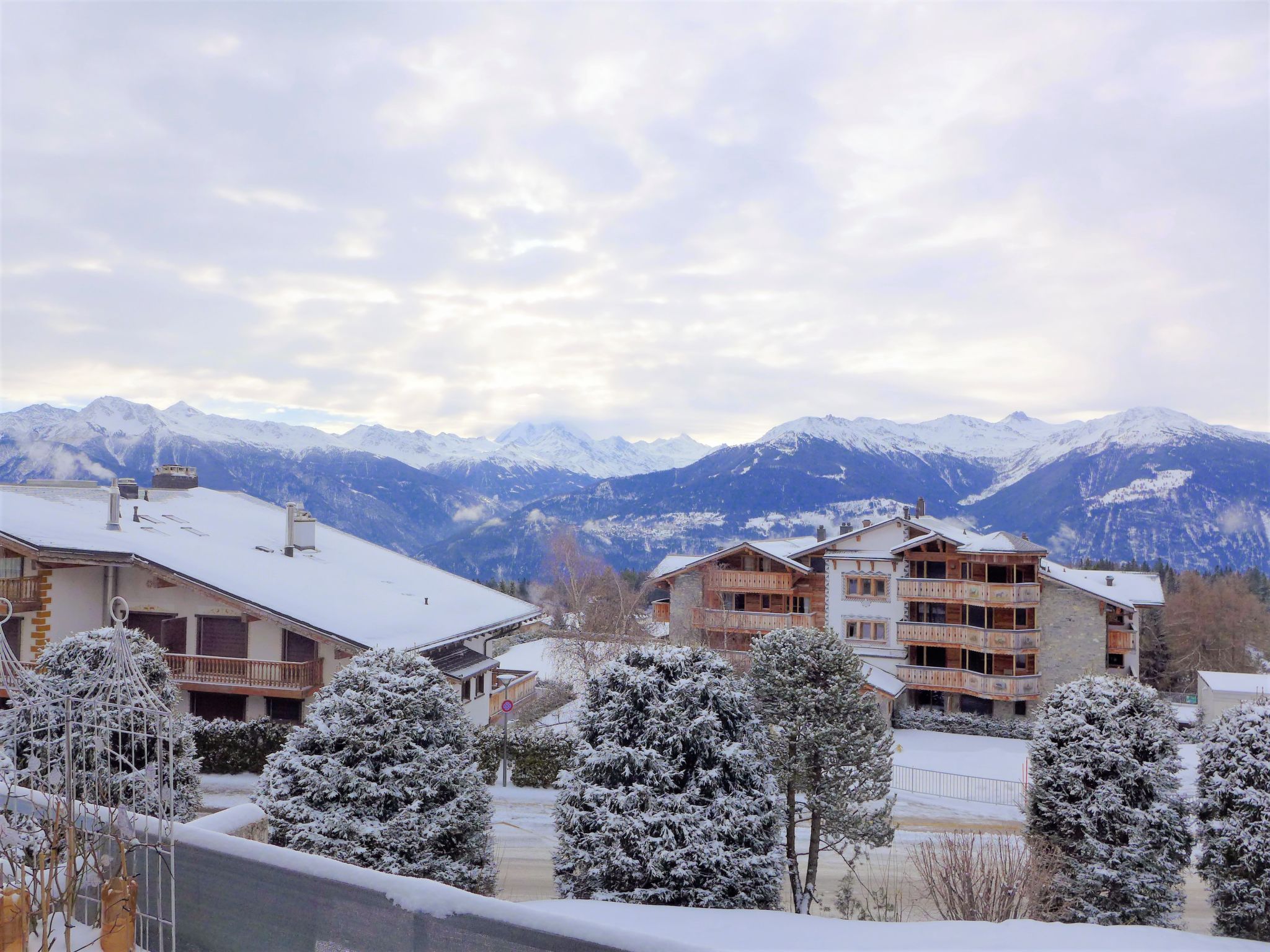 Photo 28 - Apartment in Crans-Montana with swimming pool and mountain view