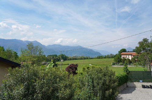 Foto 17 - Appartamento con 1 camera da letto a Porto Valtravaglia con giardino e vista sulle montagne