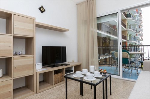Photo 6 - 2 bedroom Apartment in Blanes with swimming pool and sea view