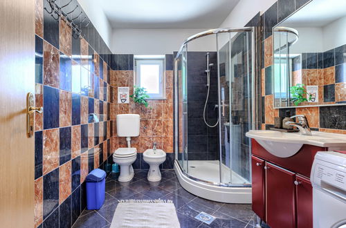 Photo 22 - Maison de 6 chambres à Pula avec piscine privée et jardin