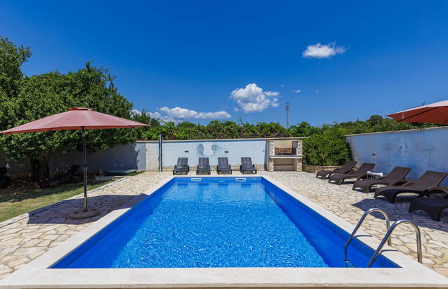 Maison de 7 chambres à Pula avec piscine privée et jardin - Photo 9