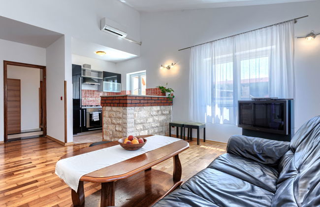 Maison de 7 chambres à Pula avec piscine privée et jardin - Photo 12