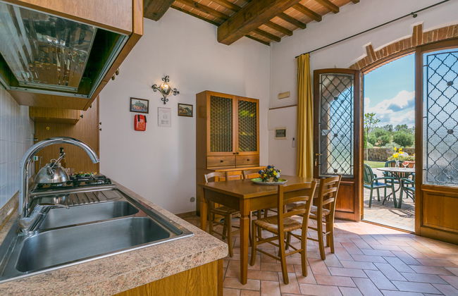 Apartamento de 2 quartos em Capraia e Limite com piscina e jardim - Foto 4