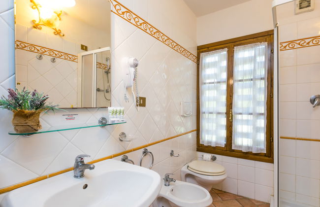 Apartamento de 2 quartos em Capraia e Limite com piscina e jardim - Foto 23
