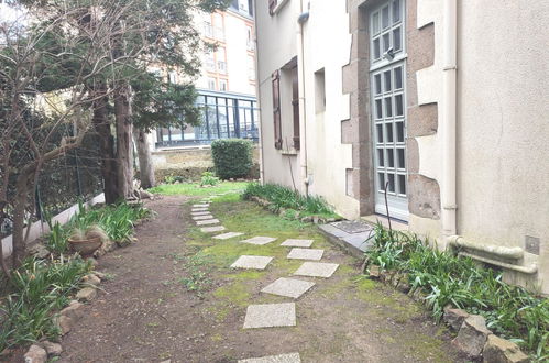 Photo 16 - 1 bedroom Apartment in Saint-Malo with garden and sea view