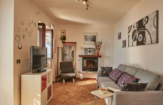 3 bedroom House in Gravedona ed Uniti with garden and terrace - Photo 5