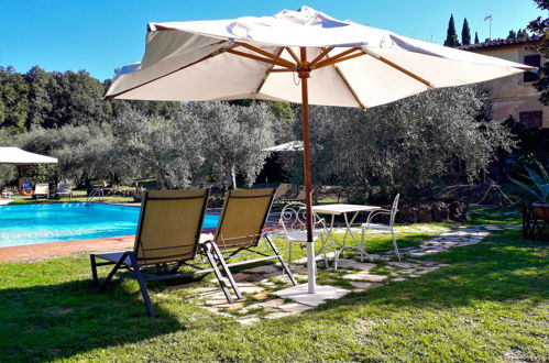 Foto 5 - Appartamento con 2 camere da letto a Siena con piscina e giardino