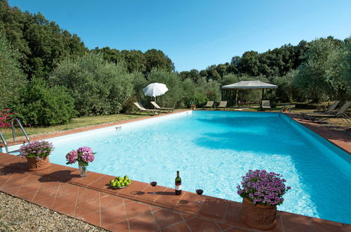 Foto 6 - Apartamento de 2 quartos em Siena com piscina e jardim