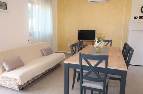 Photo 18 - 2 bedroom House in Sveta Nedelja with private pool and sea view