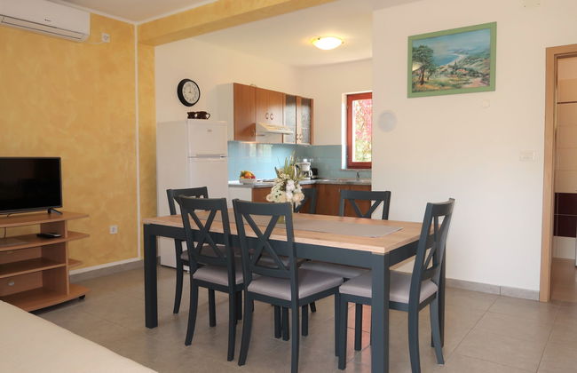Casa de 3 quartos em Sveta Nedelja com piscina privada e jardim - Foto 24