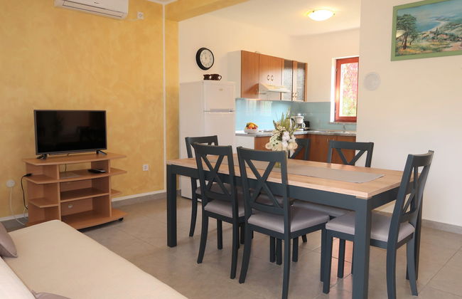 Casa de 3 quartos em Sveta Nedelja com piscina privada e jardim - Foto 7