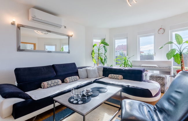 Casa de 6 quartos em Kaštela com piscina privada e jardim - Foto 10
