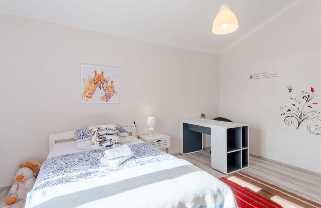 Casa de 6 quartos em Kaštela com piscina privada e jardim - Foto 26