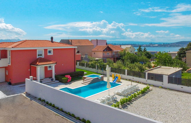 Casa de 6 quartos em Kaštela com piscina privada e jardim - Foto 13