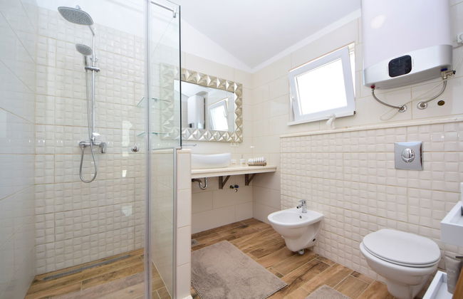 Casa de 6 quartos em Kaštela com piscina privada e jardim - Foto 14
