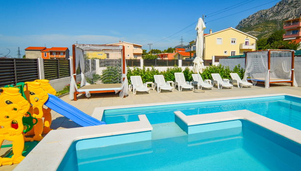 Casa con 6 camere da letto a Kaštela con piscina privata e giardino - Foto 4