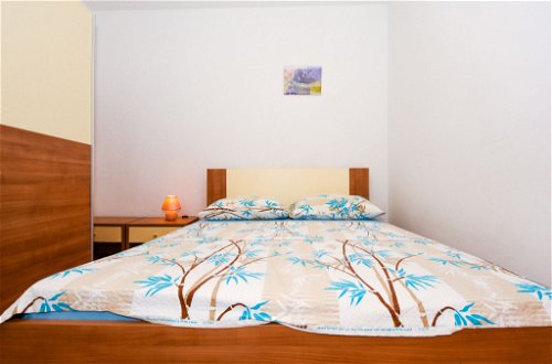 Photo 10 - Appartement de 2 chambres à Jasenice avec terrasse et vues à la mer