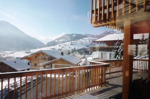 Foto 6 - Appartamento con 5 camere da letto a Zweisimmen con sauna