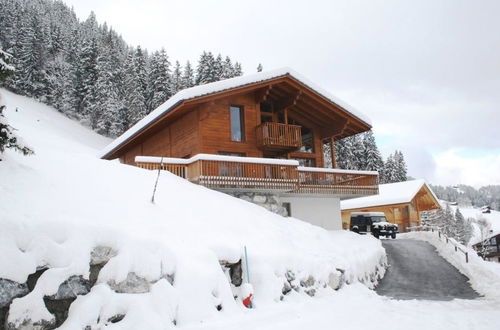 Foto 2 - Appartamento con 5 camere da letto a Zweisimmen con sauna