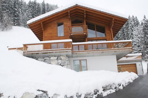 Foto 3 - Appartamento con 5 camere da letto a Zweisimmen con sauna