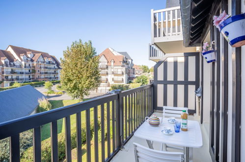 Foto 1 - Apartamento de 1 habitación en Cabourg con vistas al mar