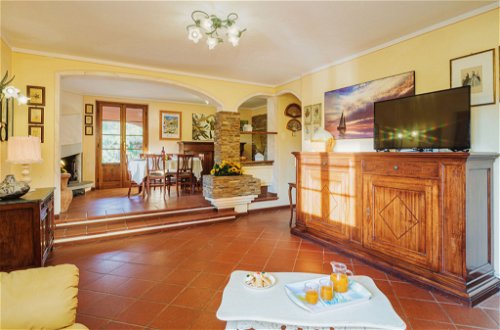 Foto 9 - Casa de 3 quartos em Camaiore com piscina privada e vistas do mar