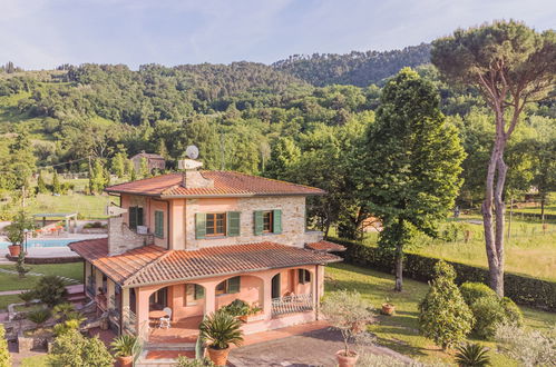 Foto 28 - Casa de 3 quartos em Camaiore com piscina privada e jardim