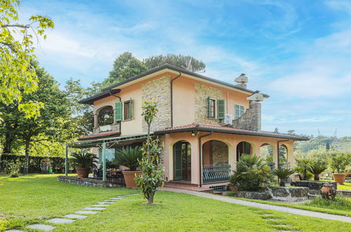 Foto 2 - Casa con 3 camere da letto a Camaiore con piscina privata e giardino