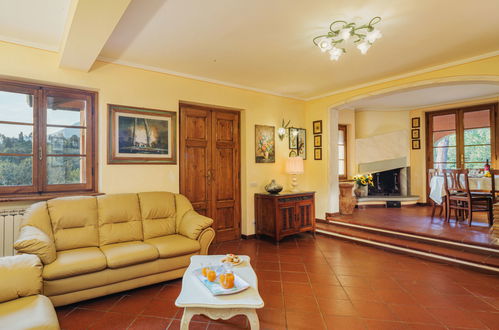 Photo 10 - 3 bedroom House in Camaiore with private pool and sea view